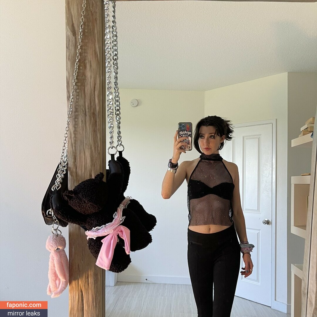 Anne Frank Aka Annefrankhouse Official Nude Leaks Onlyfans Photo