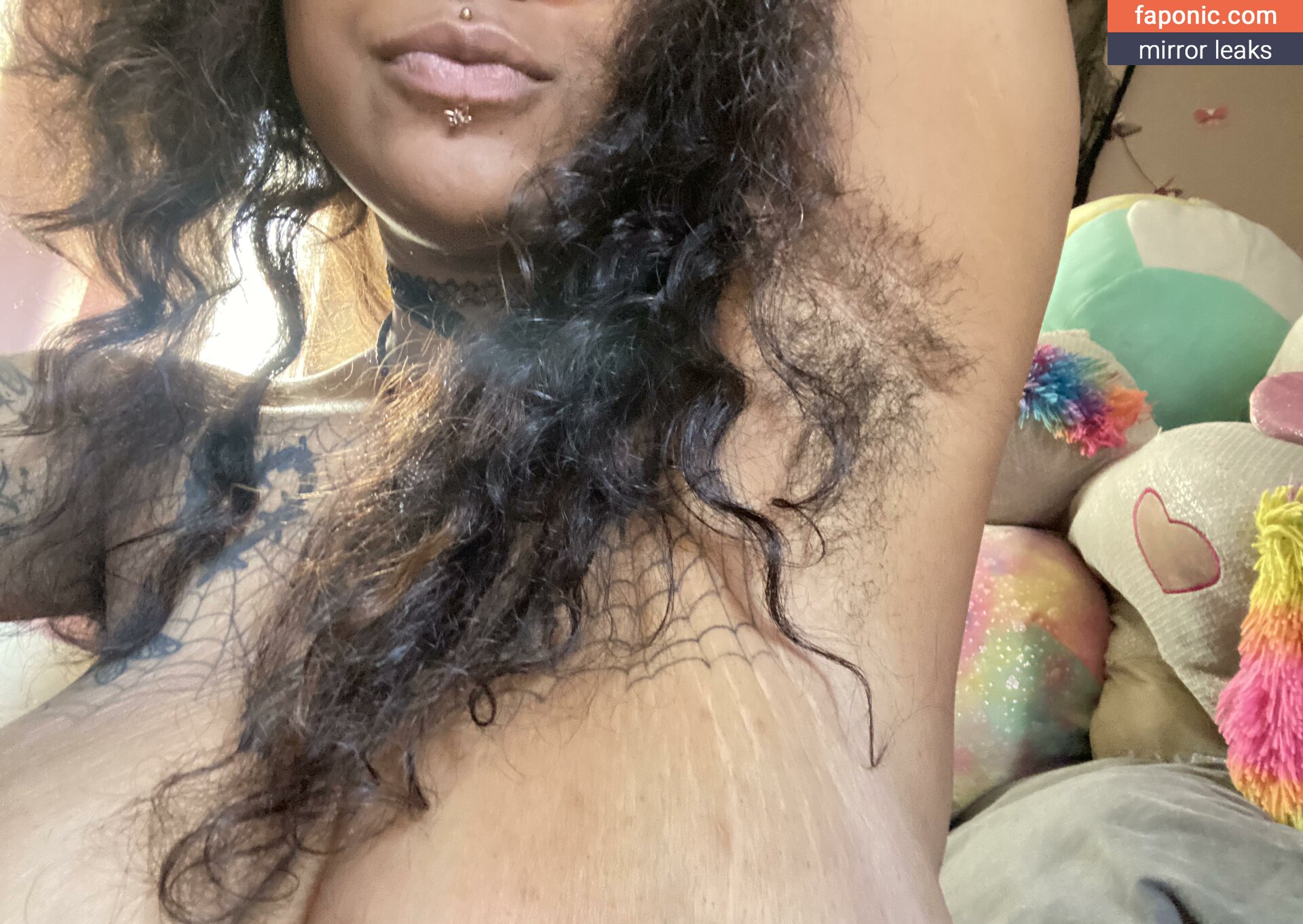 Armpit Fetish Aka Nextdoormisha Aka Sexyarmpitqueens Nude Leaks