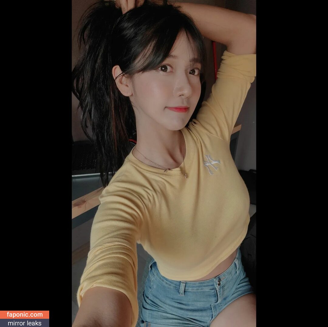 Jinnytty Aka Yyj Nude Leaks Onlyfans Photo Faponic