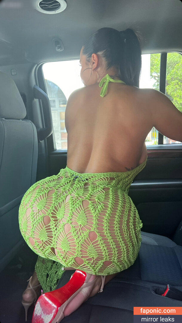 Katya Elise Henry Aka Katyaelisehenry Nude Leaks Onlyfans Photo