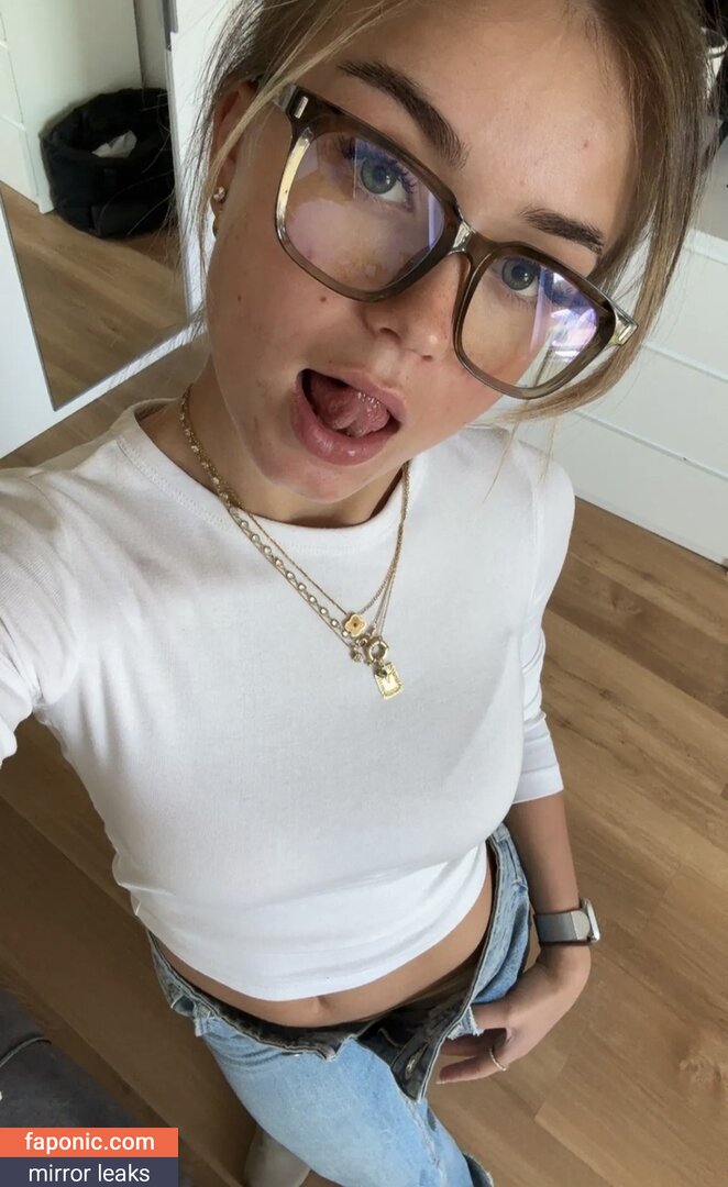 maxima_mclk, maximamclk Nude Leaks  Photo #26