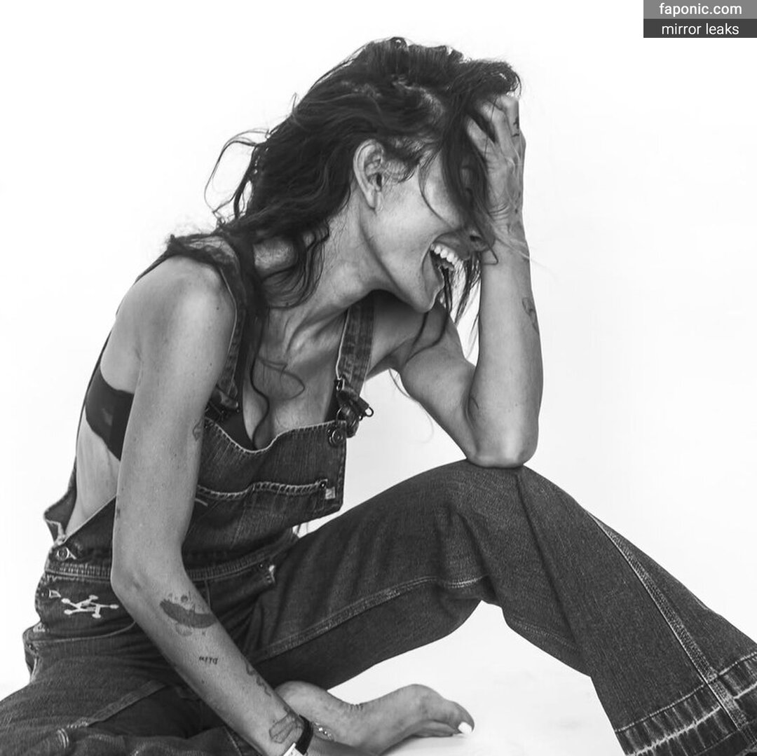 Sarah Shahi, sarahshahi Nude Leaks  Photo #92