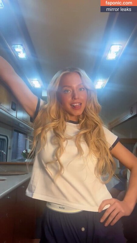 Sydney Sweeney, gal_gadot, https:, sydney_sweeney Nude Leaks OnlyFans Photo #184