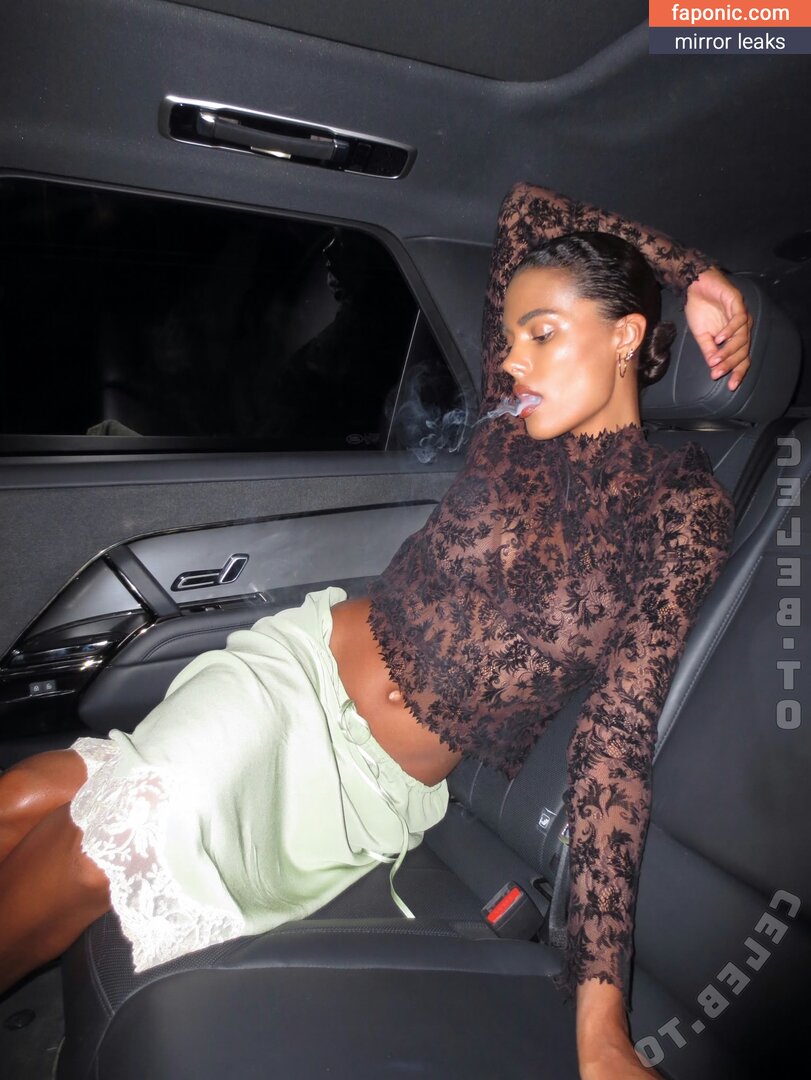 Tina Kunakey, tinakworld, tinariccia Nude Leaks  Photo #1