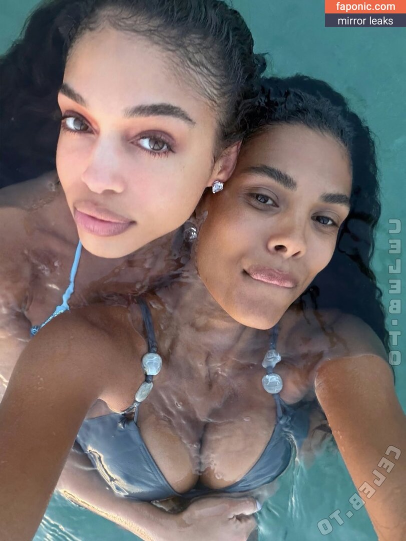 Tina Kunakey, tinakworld, tinariccia Nude Leaks  Photo #7