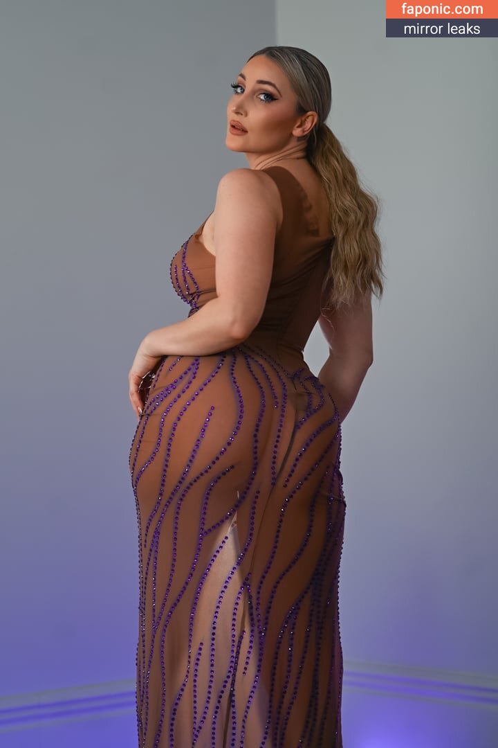 Holly Wolf, HollytWolf, hollywolf, hollywolfirl, veronicafettx, wolfofthewild Nude Leaks OnlyFans/Patreon Photo #13
