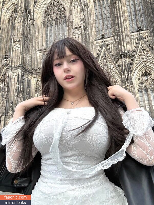 Upminaa Nude Leaks  Photo #435