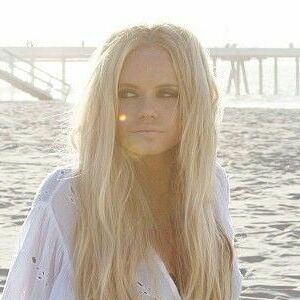 Alli Simpson