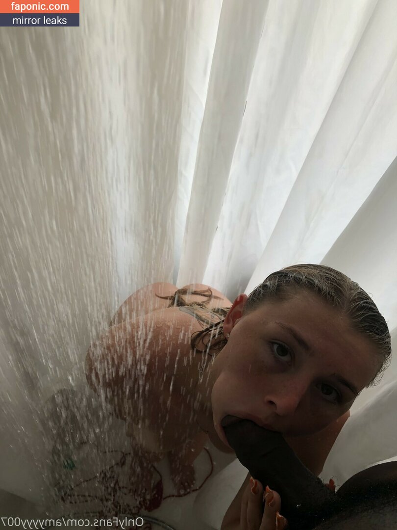Amyyyy007 shower