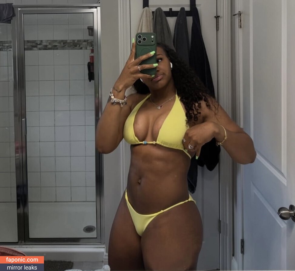 arianna_deniseee