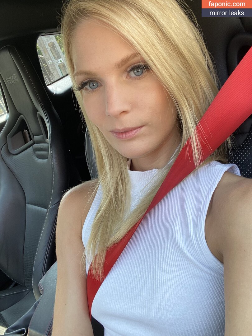 blondie_blueeyes