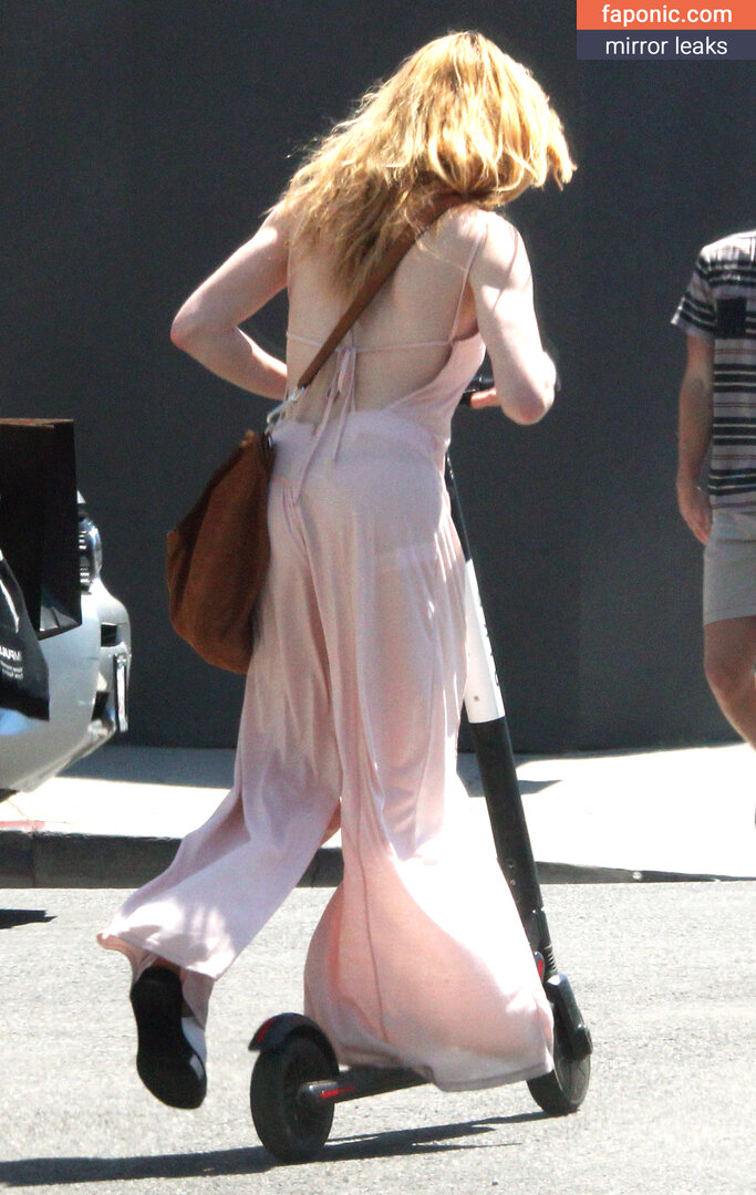 Caity Lotz