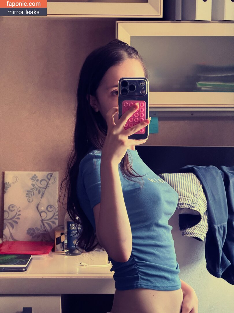 Elissa Selen