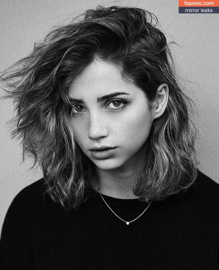 Emily Rudd Aka Emilysteaparty Nude Leaks Photo 16 Faponic