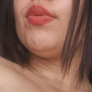 Estherr_milkytits
