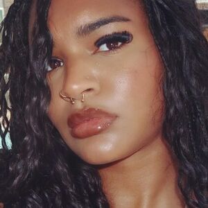 Eve Holyfield