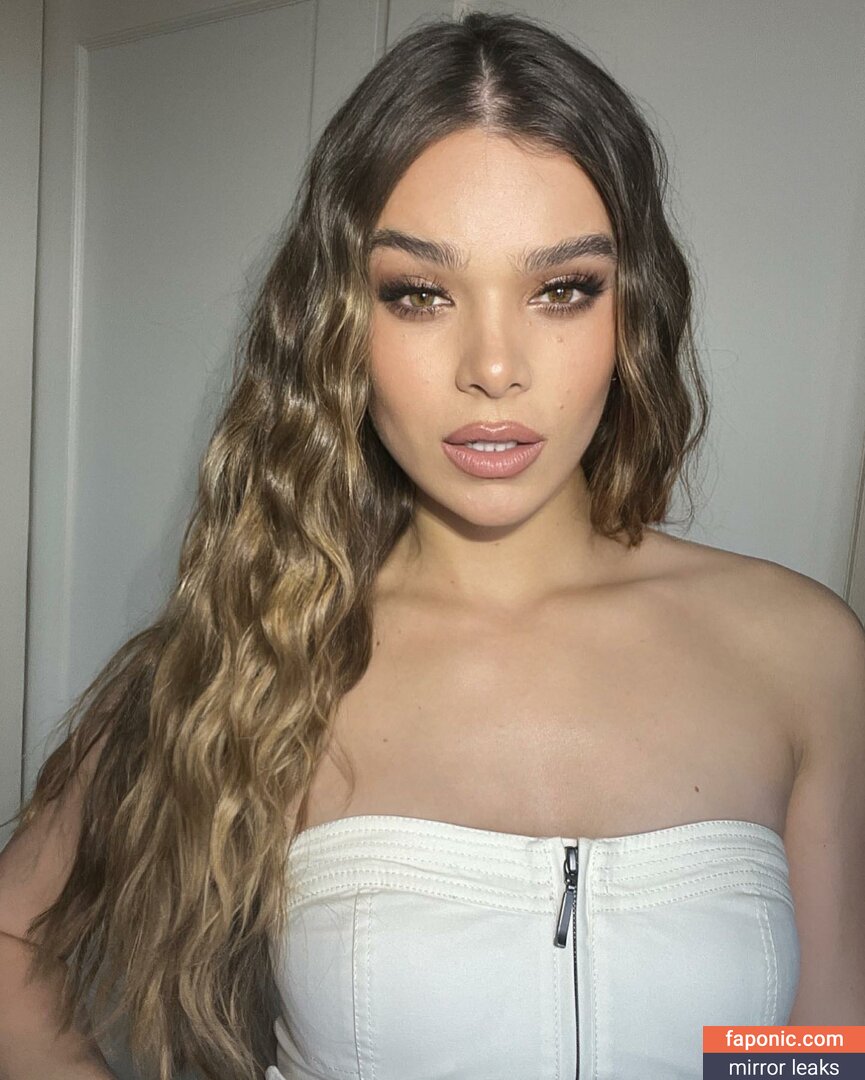 Hailee Steinfeld Aka Haileesteinfeld Nude Leaks Onlyfans Patreon Photo