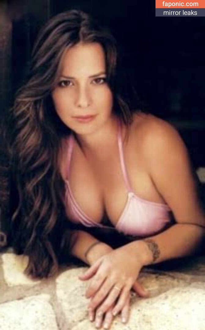 Holly Marie Combs