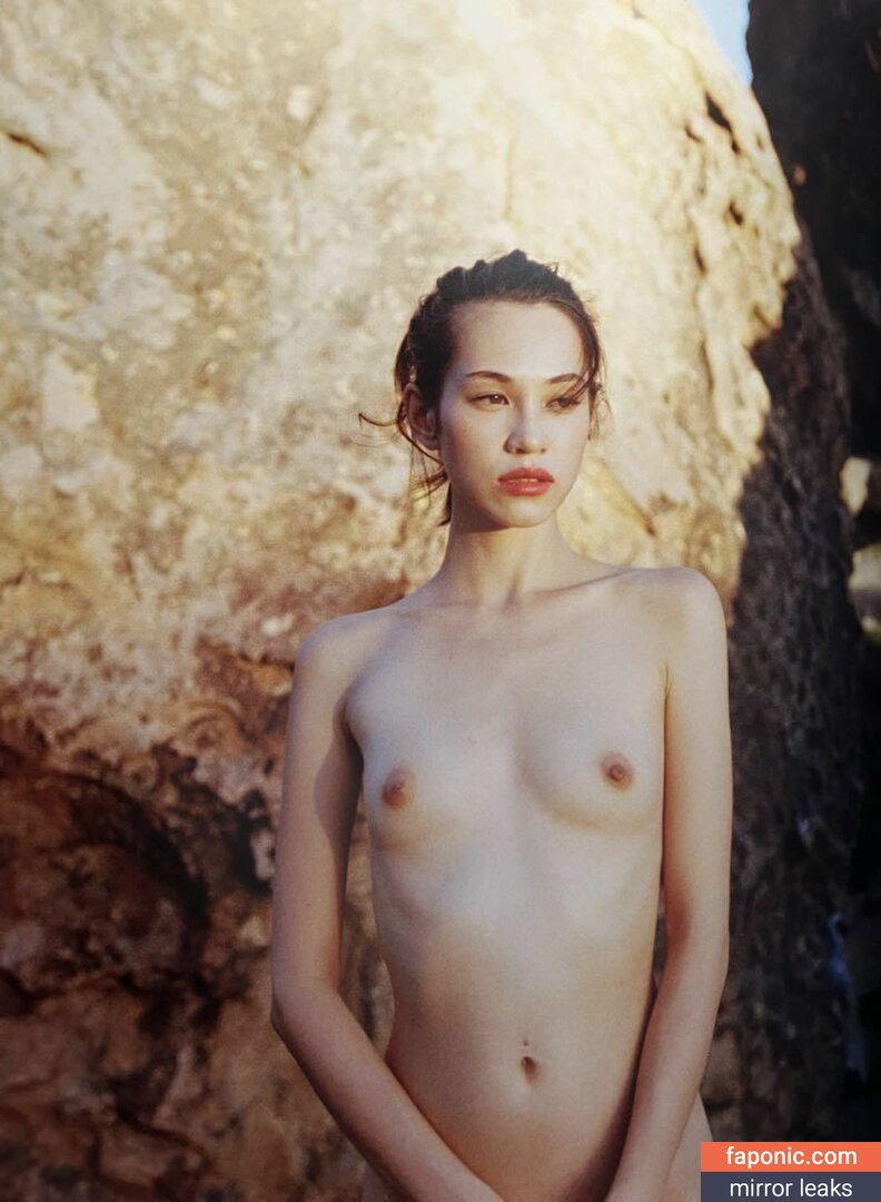 Kiko Mizuhara Nude Leaks Photo #2 - Faponic