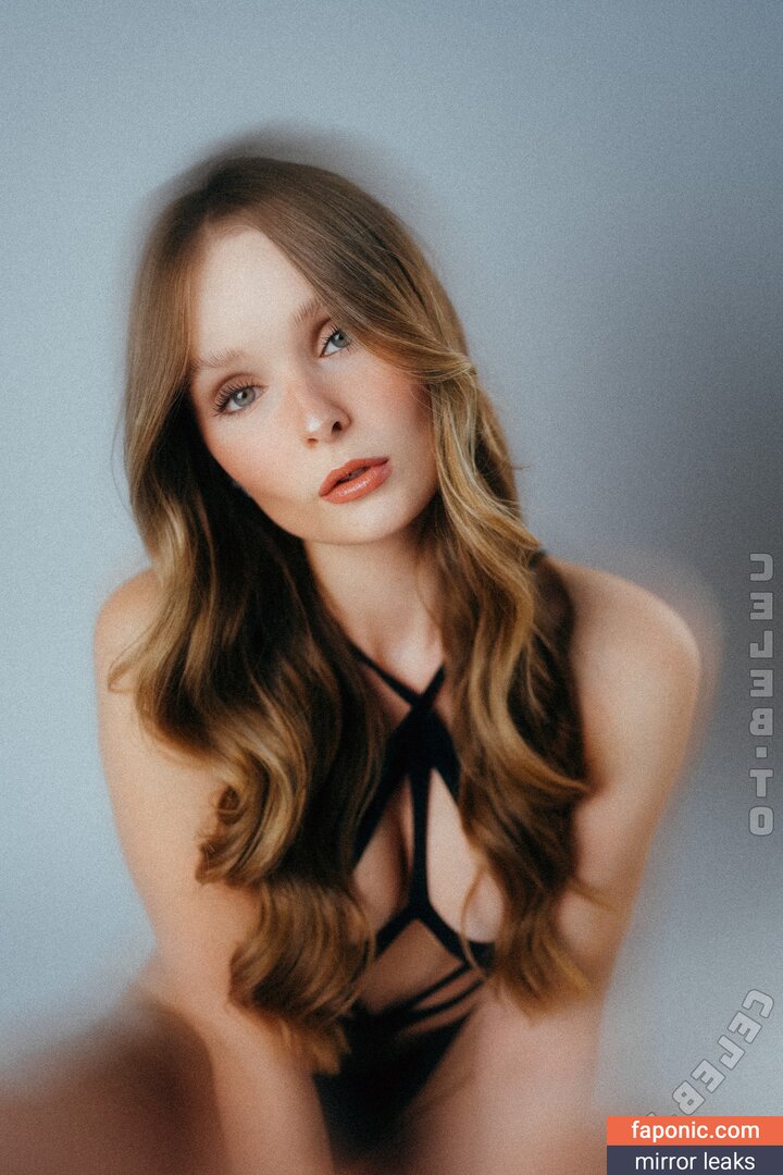 Lara Oster