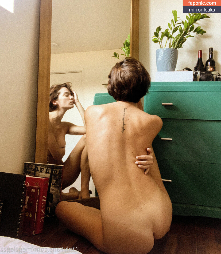Meghan Burton aka megzlegzz Nude Leaks OnlyFans Photo #11 - Faponic