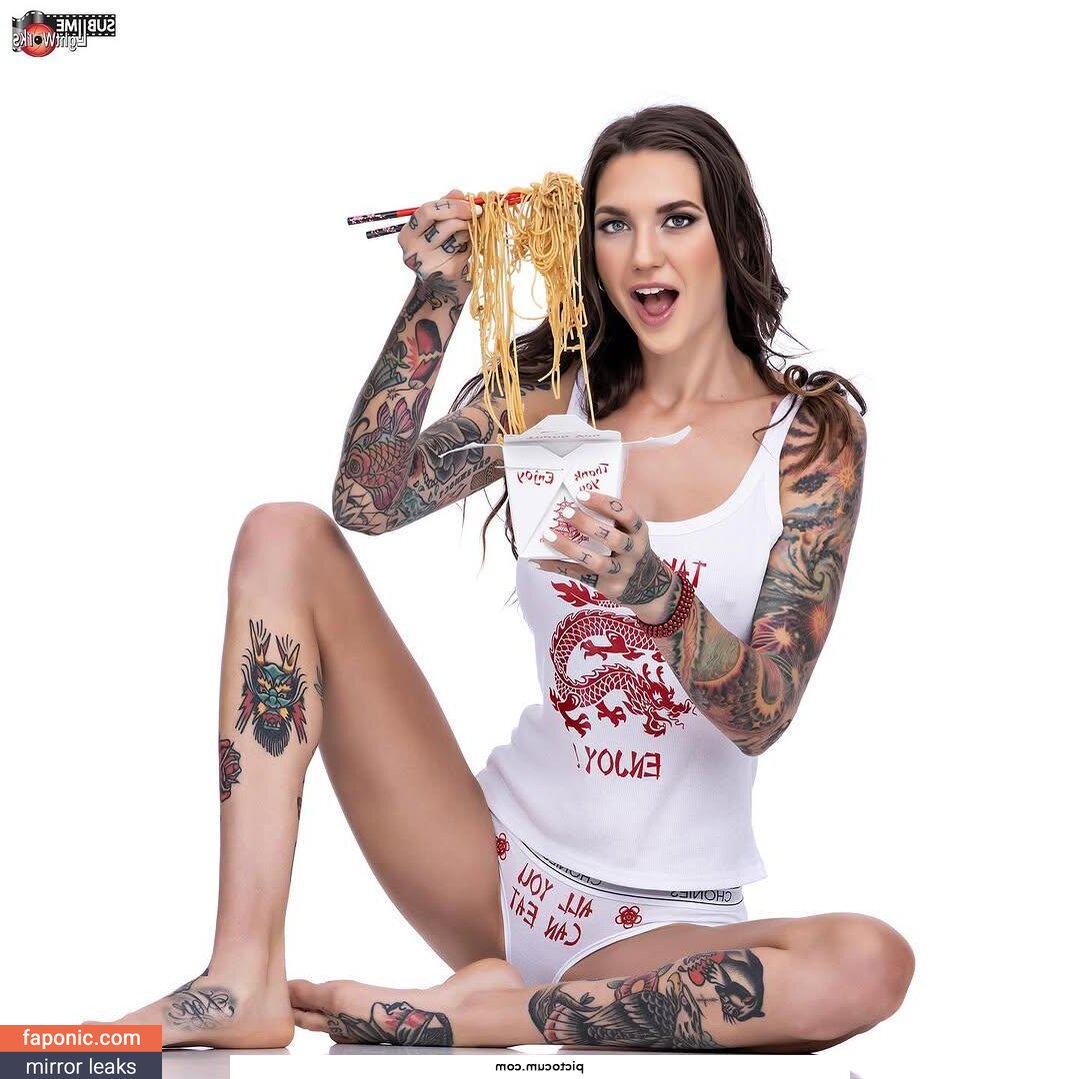Naomicheekz