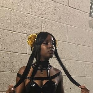 NikkiNix