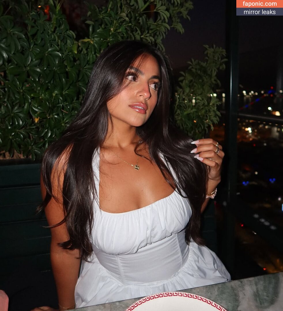 nnatalieaguilarr Nude Leaks  Photo #2