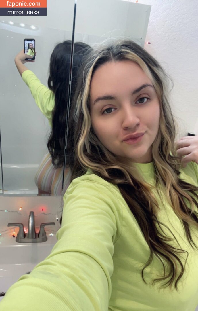 oohkarla aka oohkarlalala Nude Leaks OnlyFans Photo 2 Faponic