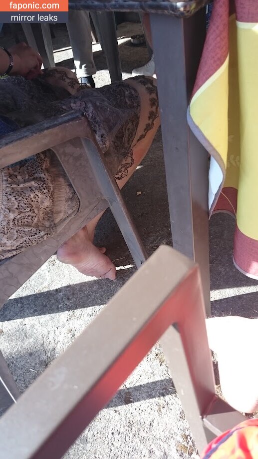 Plantes De Pieds Candid