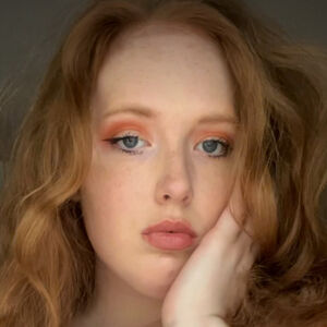 redheadedhoneydoll