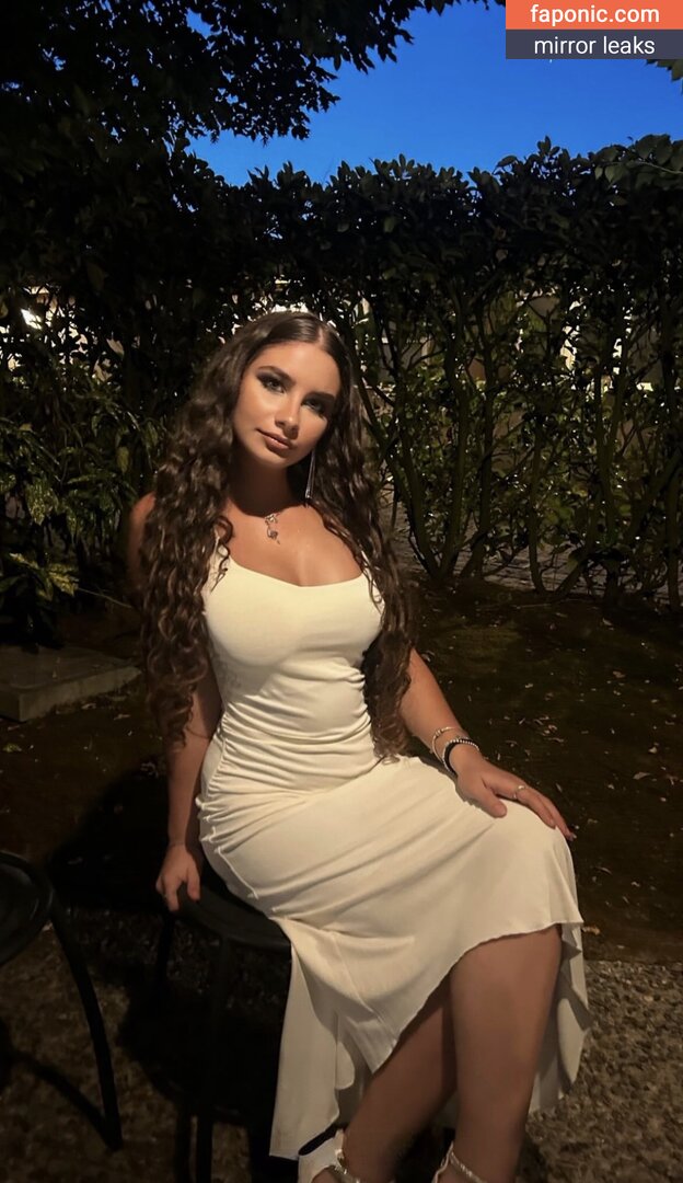rosa__ten
