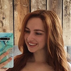 Sophia Selfies