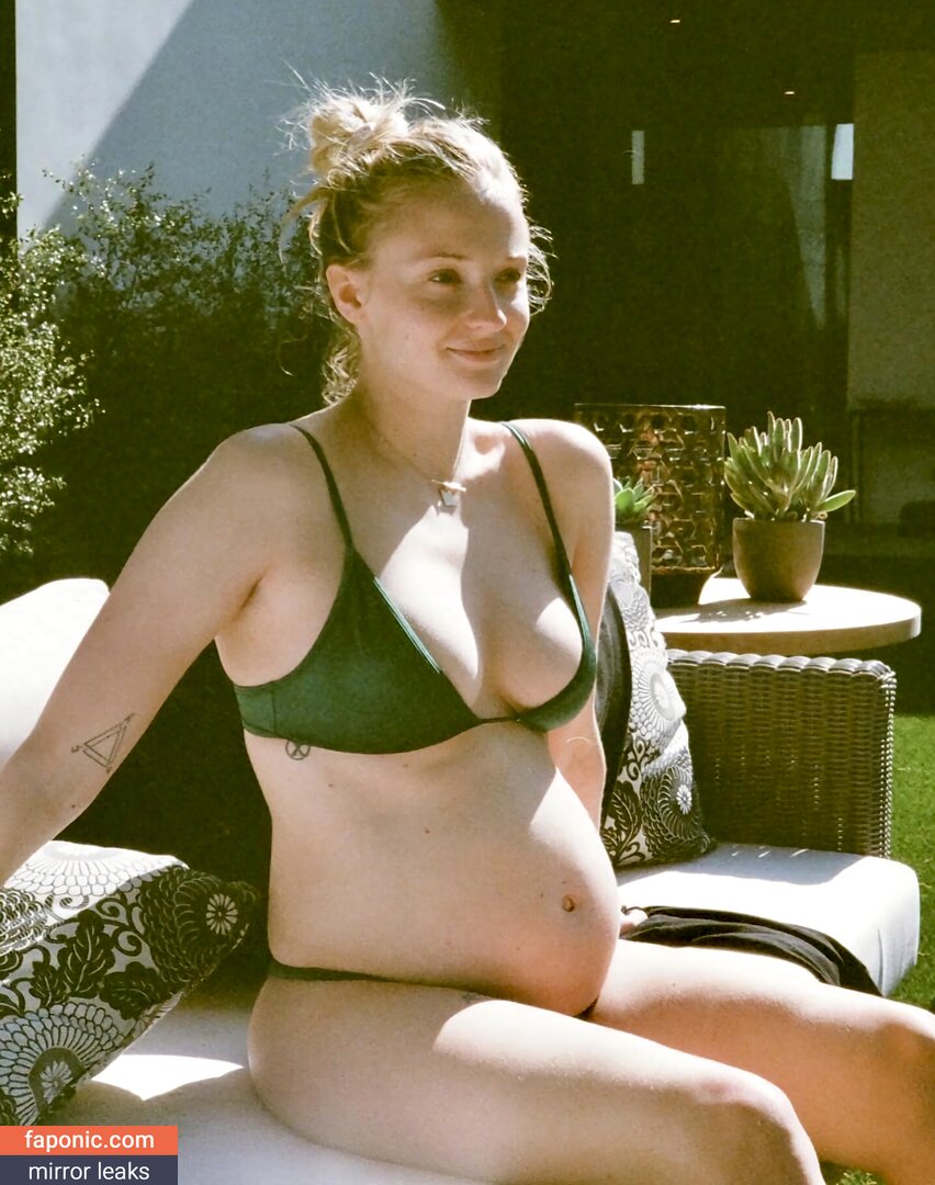 Derek Deso Wife aka Sophie Turner Nude Leaks OnlyFans Photo #24 - Faponic