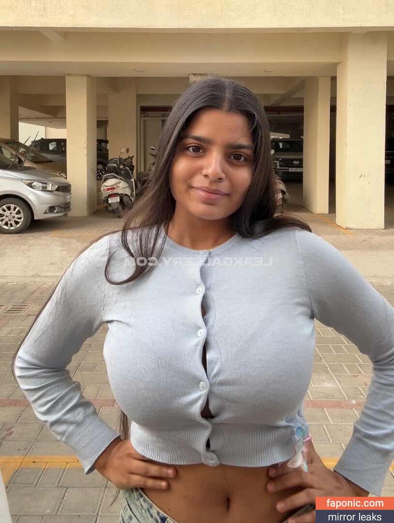 Yourstrulyanushka